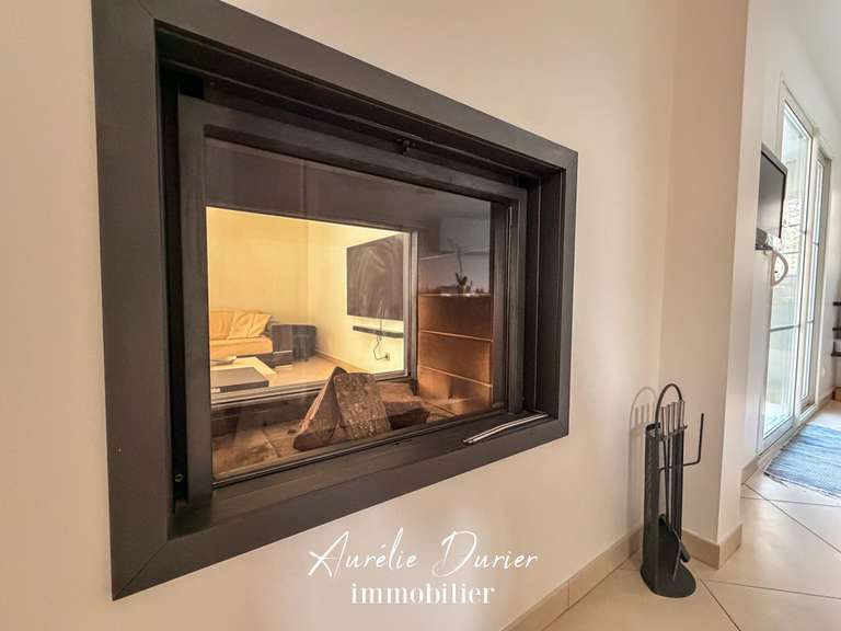 Maison Saint-Cyr-sur-Loire - 4 chambres - 201m²