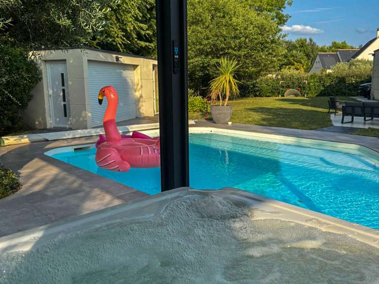 Maison Saint-Cyr-sur-Loire - 4 chambres - 201m²