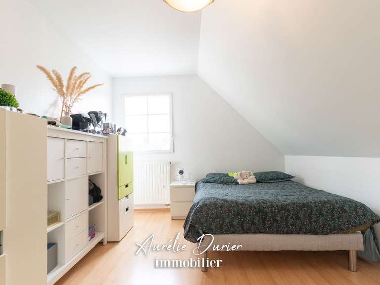 Maison Saint-Cyr-sur-Loire - 4 chambres - 201m²