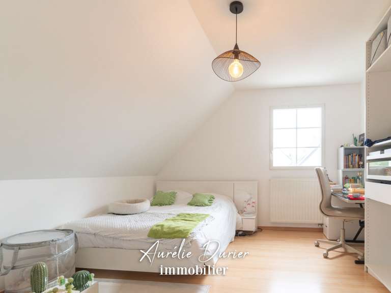 Maison Saint-Cyr-sur-Loire - 4 chambres - 201m²