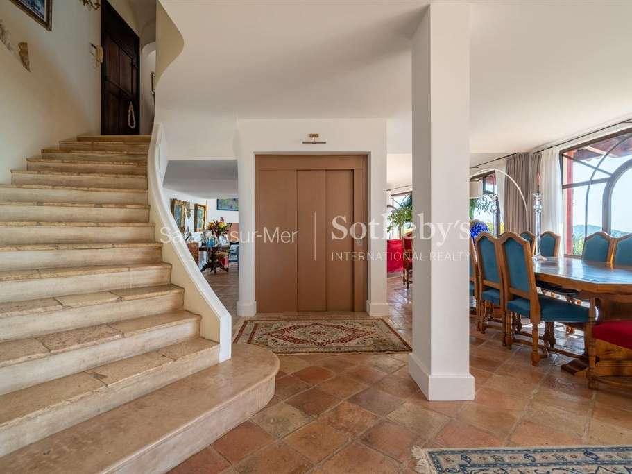 House Saint-Cyr-sur-Mer