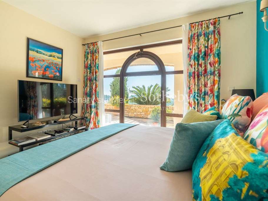 House Saint-Cyr-sur-Mer