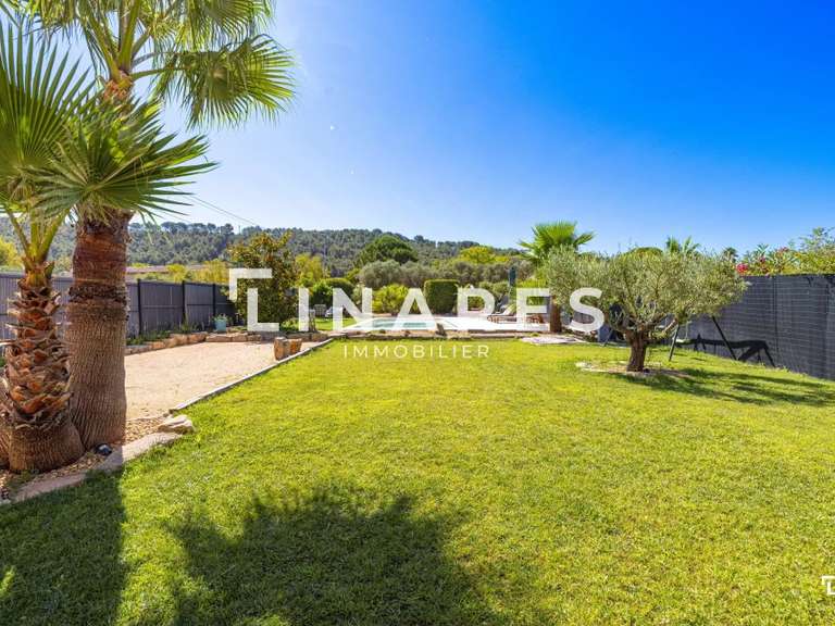 Maison Saint-Cyr-sur-Mer - 5 chambres - 198m²