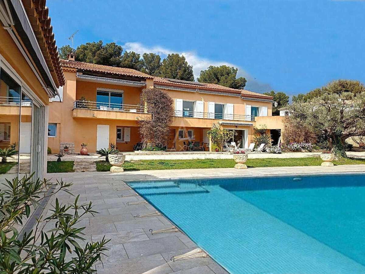 House Saint-Cyr-sur-Mer