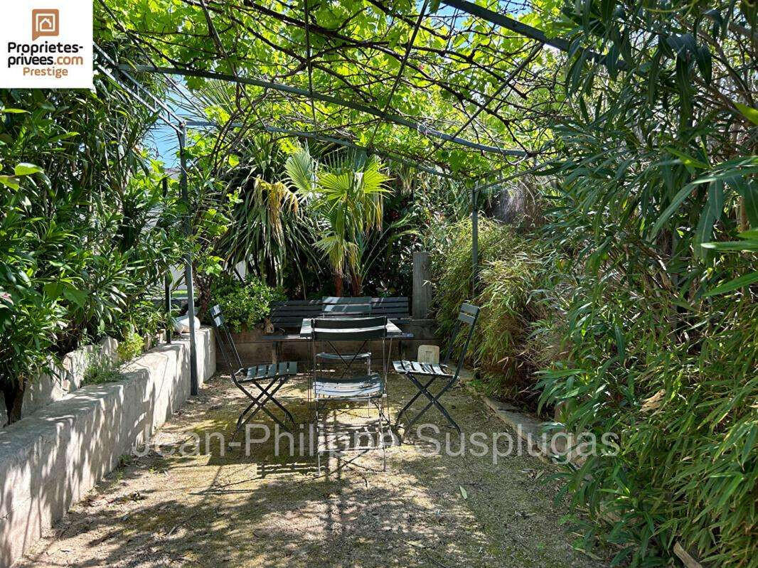 House Saint-Cyr-sur-Mer