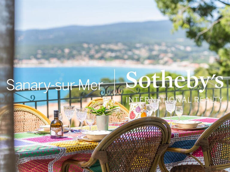 Maison Saint-Cyr-sur-Mer - 270m²
