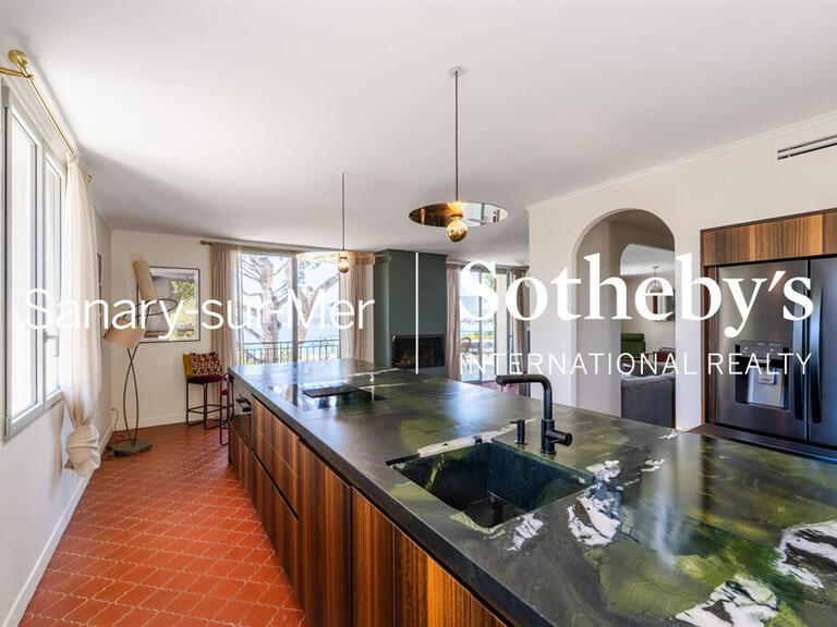 Maison Saint-Cyr-sur-Mer - 270m²