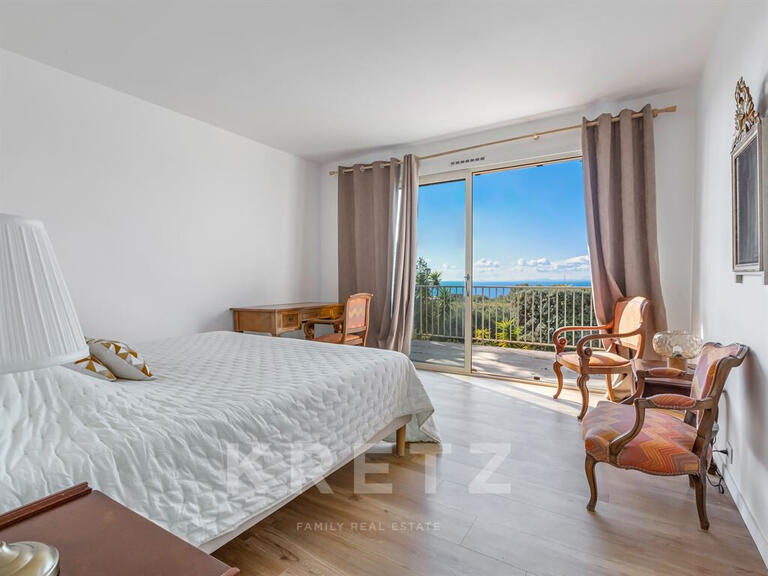 House Saint-Cyr-sur-Mer - 3 bedrooms - 200m²