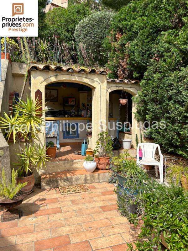 House Saint-Cyr-sur-Mer