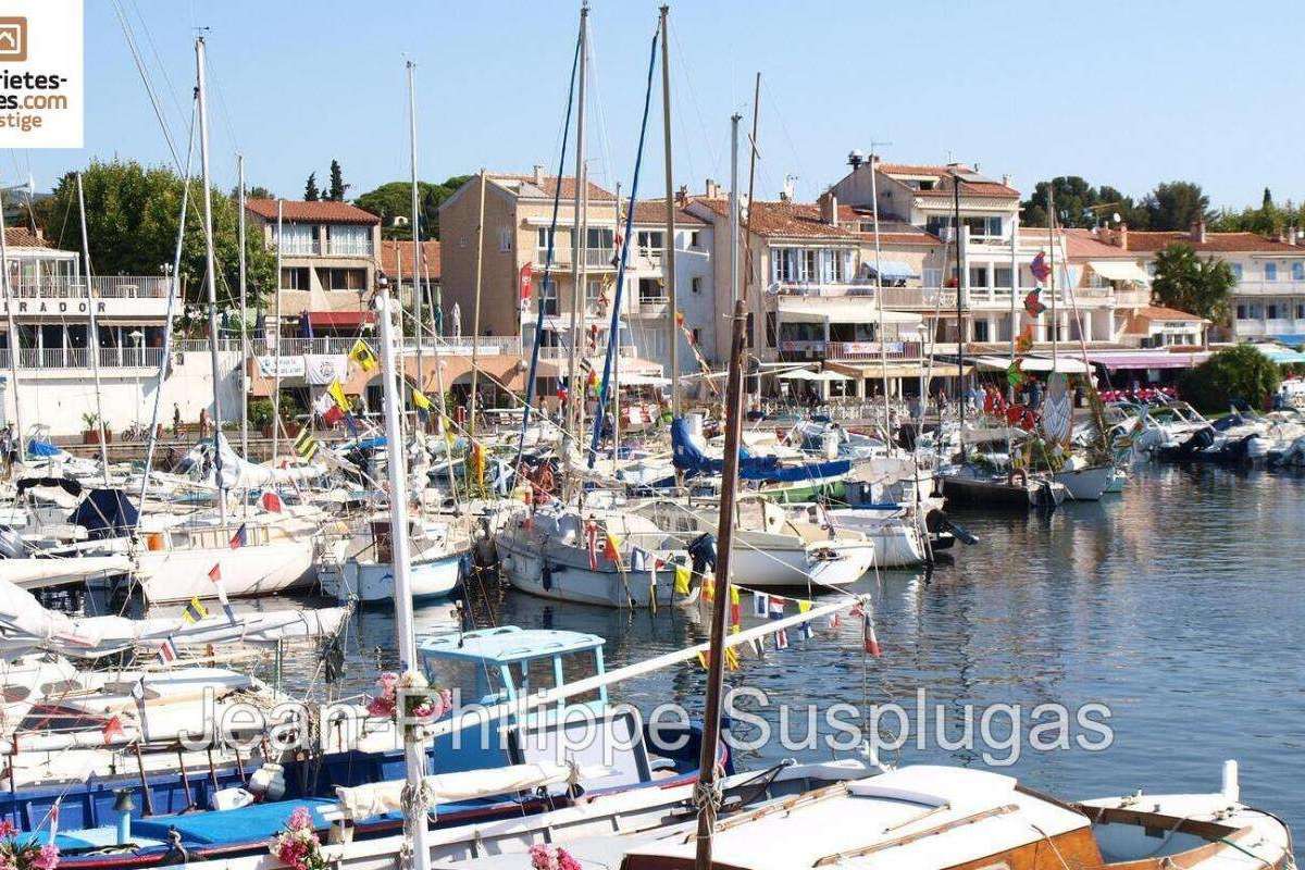 Maison Saint-Cyr-sur-Mer