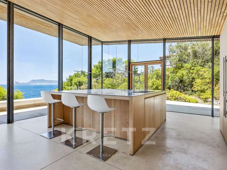 House Saint-Cyr-sur-Mer - 6 bedrooms - 500m²