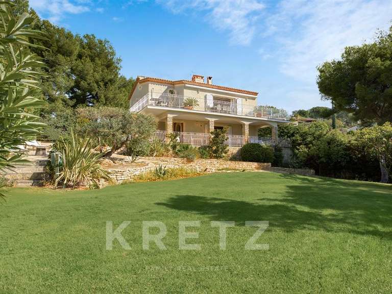House with Sea view Saint-Cyr-sur-Mer - 220m²