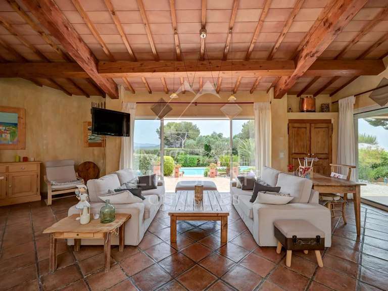 House Saint-Cyr-sur-Mer - 4 bedrooms - 186m²