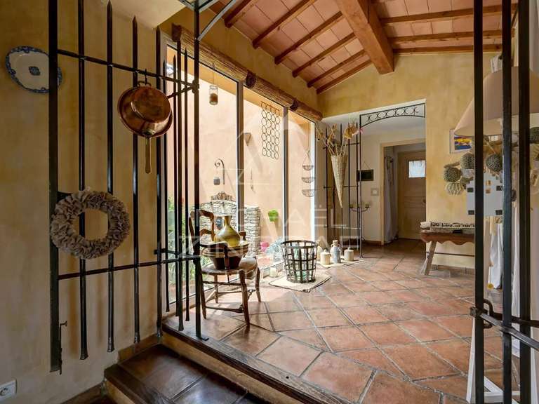 House Saint-Cyr-sur-Mer - 4 bedrooms - 186m²