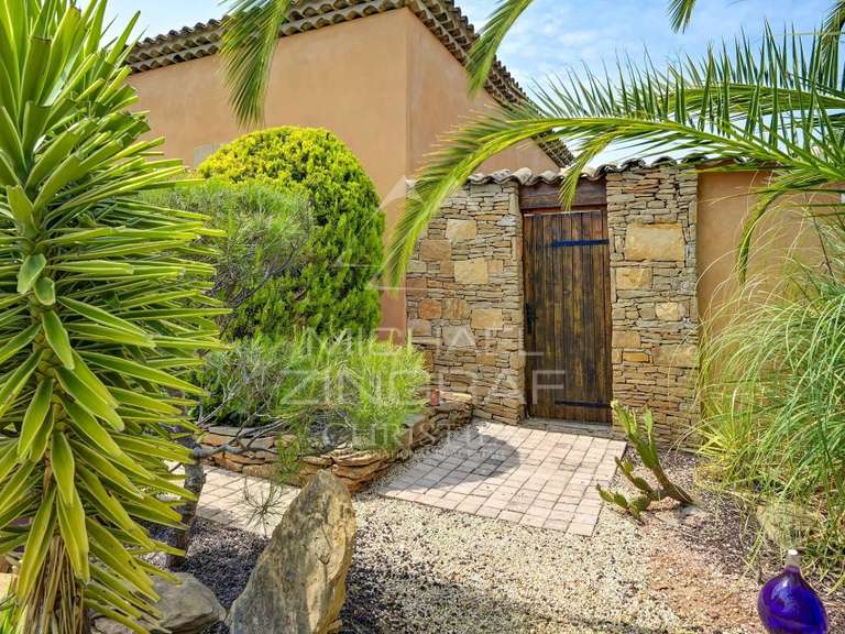 House Saint-Cyr-sur-Mer - 4 bedrooms - 186m²