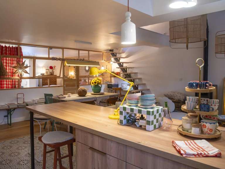 Maison Saint-Cyr-sur-Mer - 2 chambres - 327m²