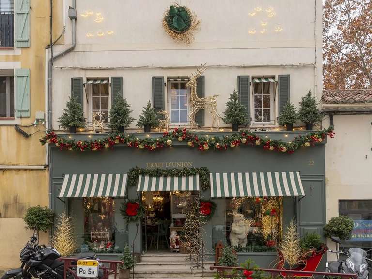 Maison Saint-Cyr-sur-Mer - 2 chambres - 327m²