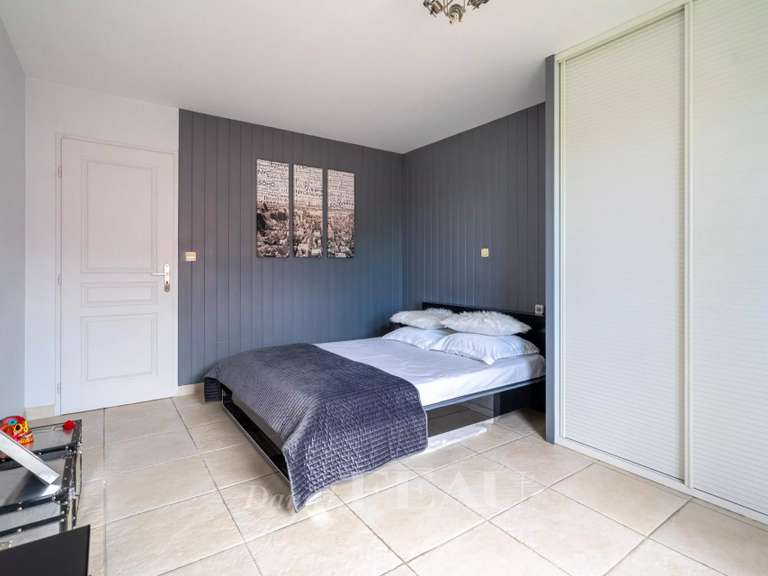 Maison Saint-Cyr-sur-Mer - 4 chambres - 181m²