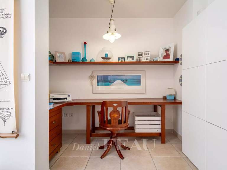 Maison Saint-Cyr-sur-Mer - 4 chambres - 181m²