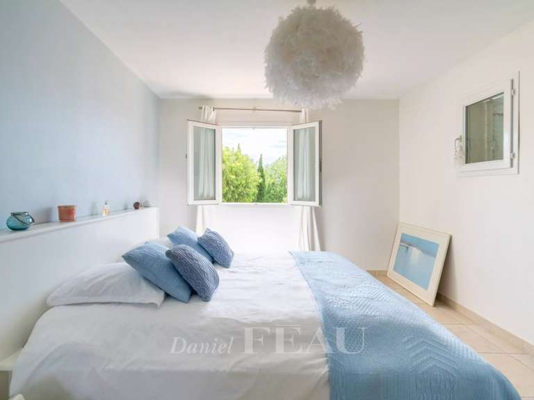 Maison Saint-Cyr-sur-Mer - 4 chambres - 181m²