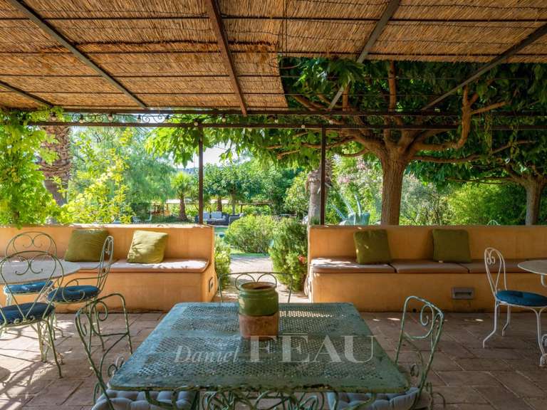 Maison Saint-Cyr-sur-Mer - 11 chambres - 380m²