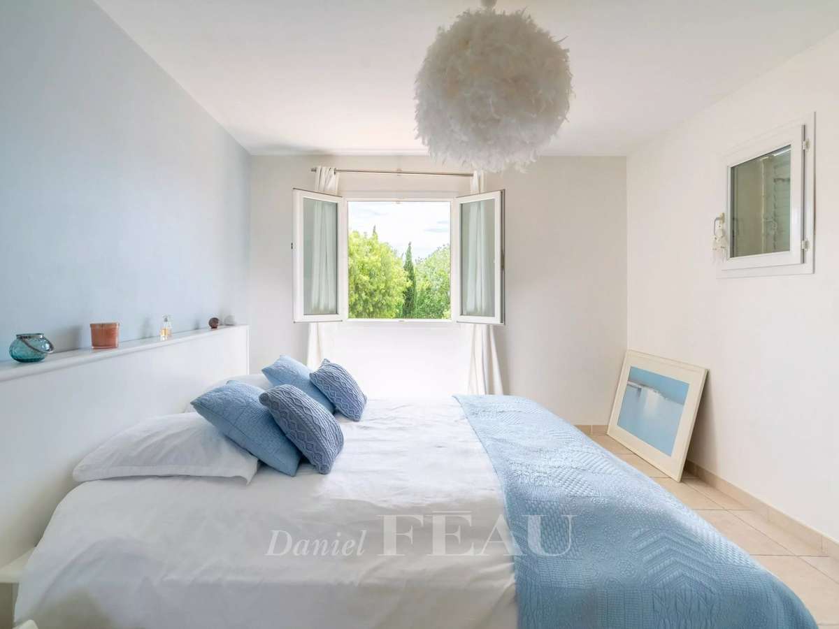 House Saint-Cyr-sur-Mer