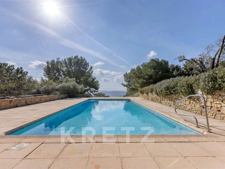 Maison Saint-Cyr-sur-Mer - 280m²