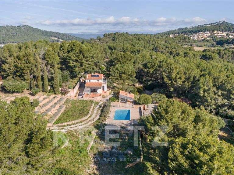 House Saint-Cyr-sur-Mer - 4 bedrooms - 280m²