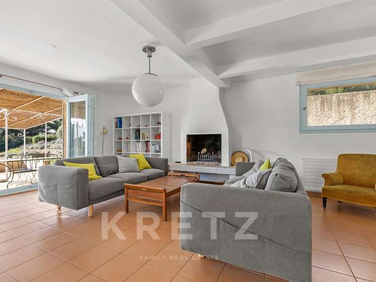 House Saint-Cyr-sur-Mer - 4 bedrooms - 280m²
