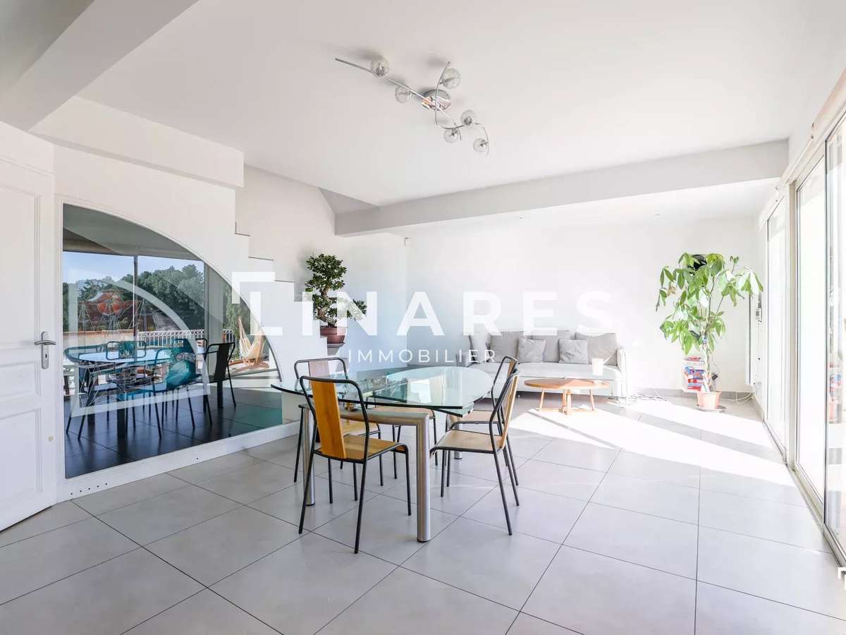 House Saint-Cyr-sur-Mer