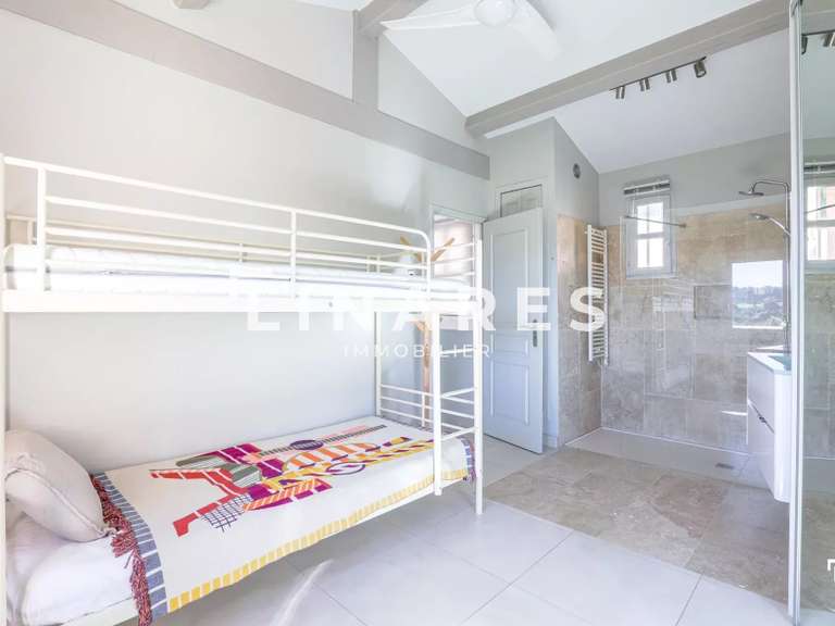 House Saint-Cyr-sur-Mer - 2 bedrooms - 160m²