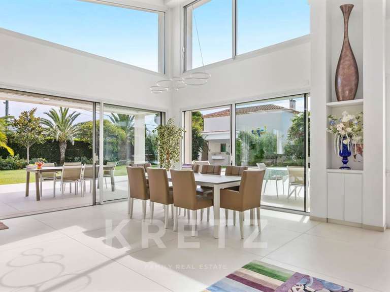 Maison Saint-Cyr-sur-Mer - 5 chambres - 371m²