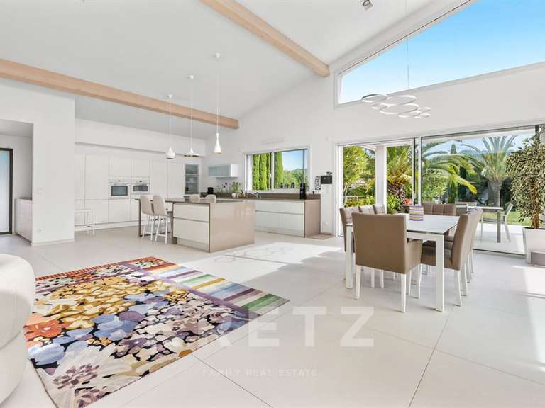 Maison Saint-Cyr-sur-Mer - 5 chambres - 371m²