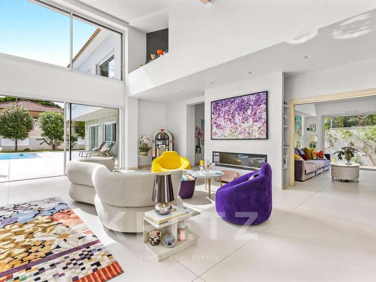 Maison Saint-Cyr-sur-Mer - 5 chambres - 371m²
