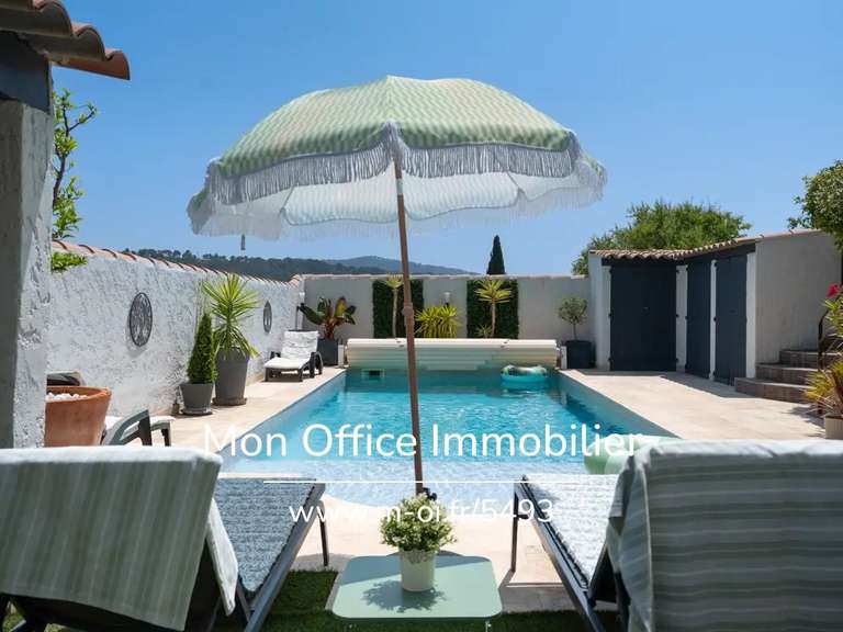 Maison Saint-Cyr-sur-Mer - 4 chambres - 128m²