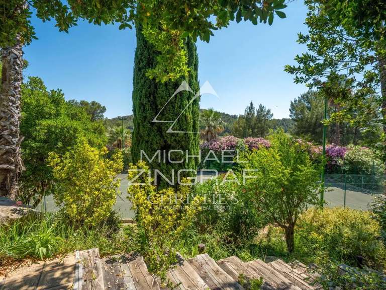 Maison Saint-Cyr-sur-Mer - 12 chambres - 723m²