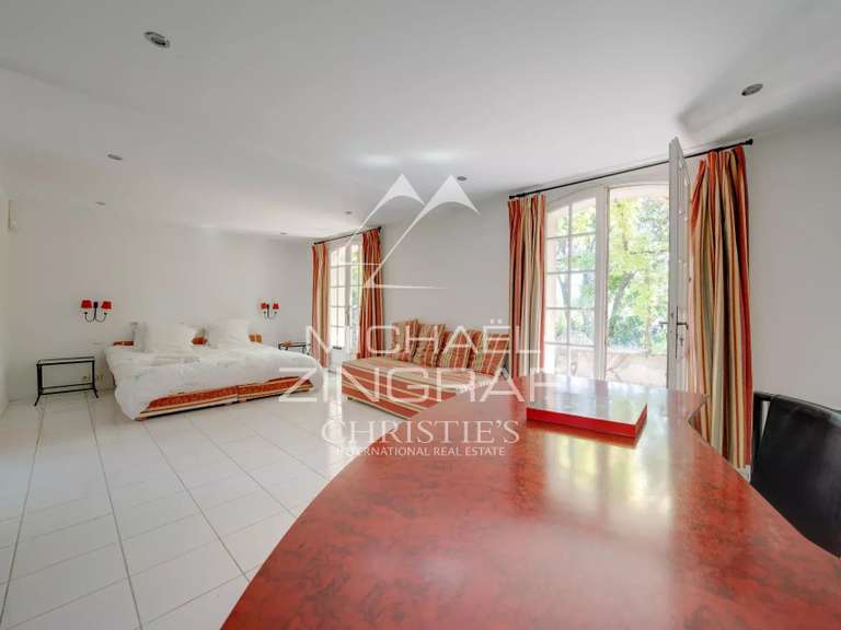 Maison Saint-Cyr-sur-Mer - 12 chambres - 723m²