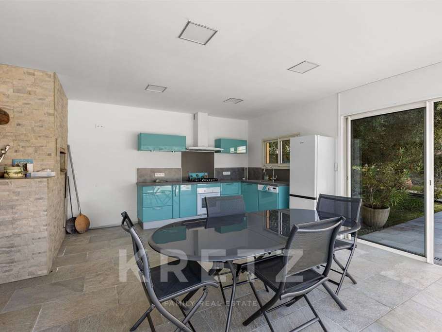 House Saint-Cyr-sur-Mer