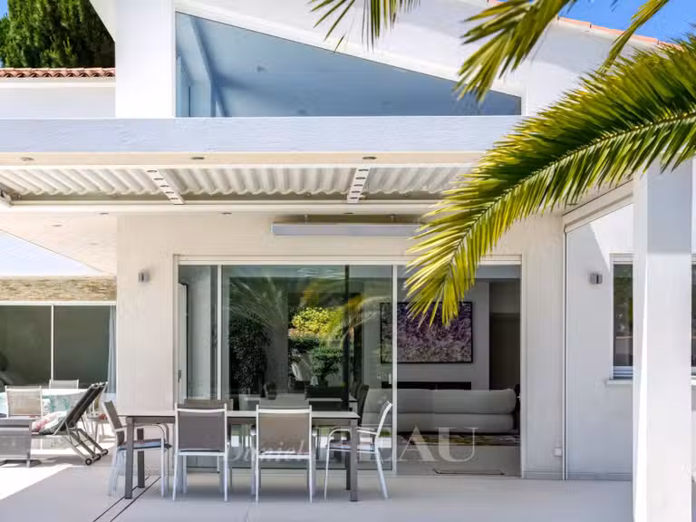 Maison Saint-Cyr-sur-Mer - 5 chambres - 371m²