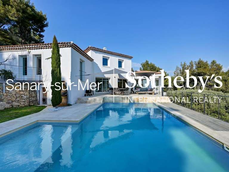 Maison Saint-Cyr-sur-Mer - 5 chambres - 220m²