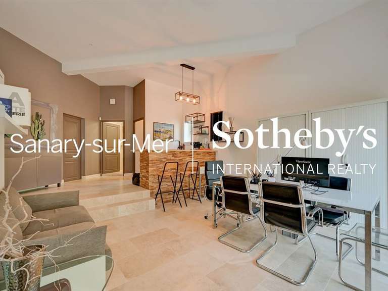 Maison Saint-Cyr-sur-Mer - 5 chambres - 220m²