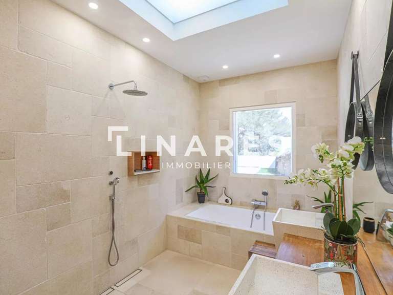 House Saint-Cyr-sur-Mer - 3 bedrooms - 280m²