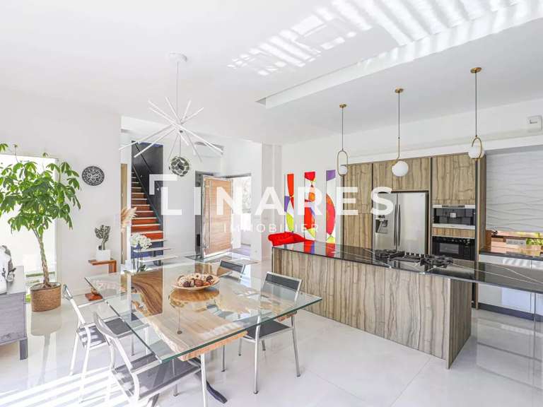 House Saint-Cyr-sur-Mer - 3 bedrooms - 280m²