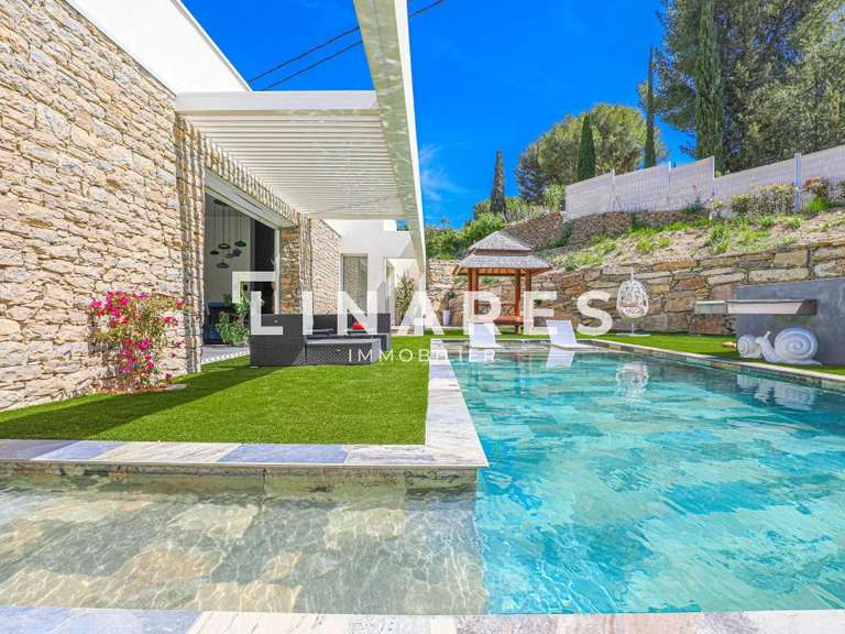 House Saint-Cyr-sur-Mer - 3 bedrooms - 280m²