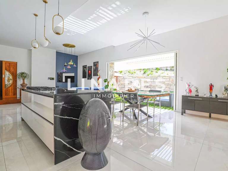 House Saint-Cyr-sur-Mer - 3 bedrooms - 280m²