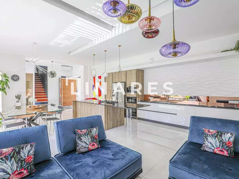 House Saint-Cyr-sur-Mer - 3 bedrooms - 280m²