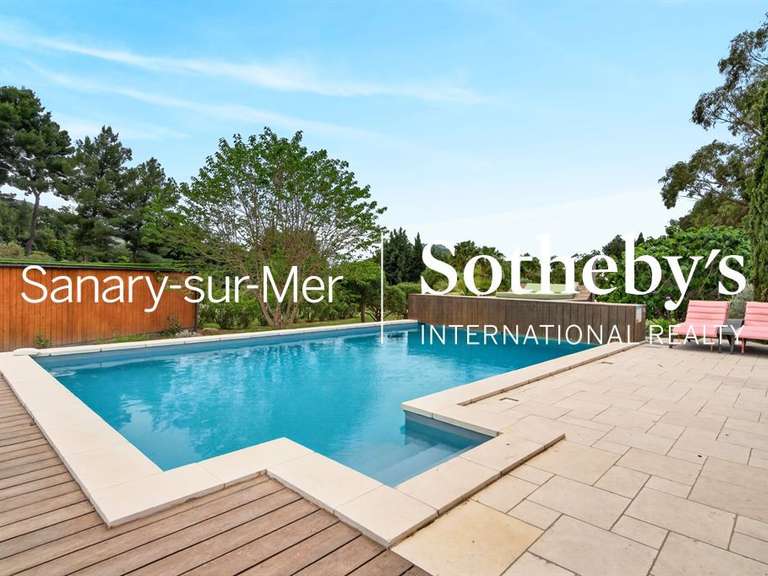Maison Saint-Cyr-sur-Mer - 7 chambres - 407m²