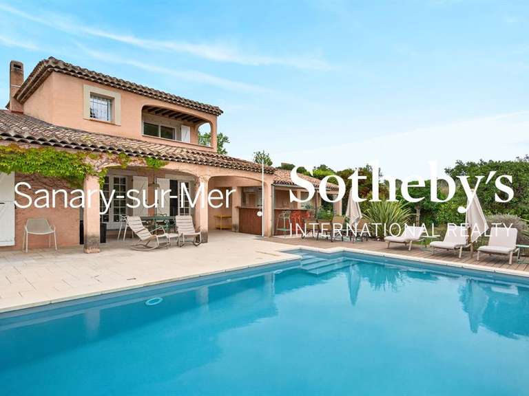 Maison Saint-Cyr-sur-Mer - 7 chambres - 407m²