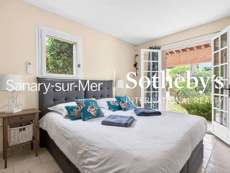 Maison Saint-Cyr-sur-Mer - 7 chambres - 407m²