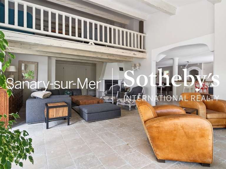 Maison Saint-Cyr-sur-Mer - 7 chambres - 407m²